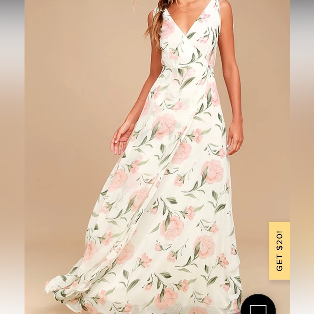 Lulu’s white floral maxi dress - Size M